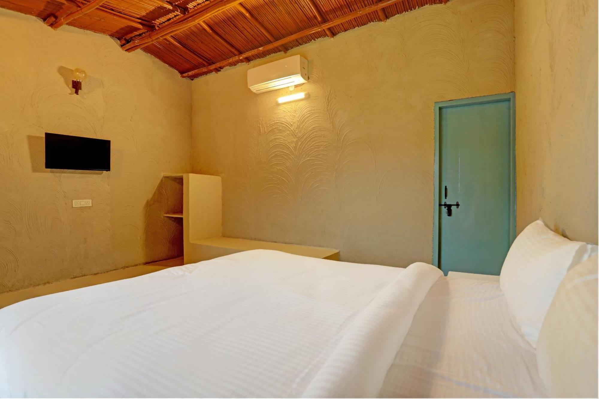 Hotel O The Mud House Bhundsi Buitenkant foto