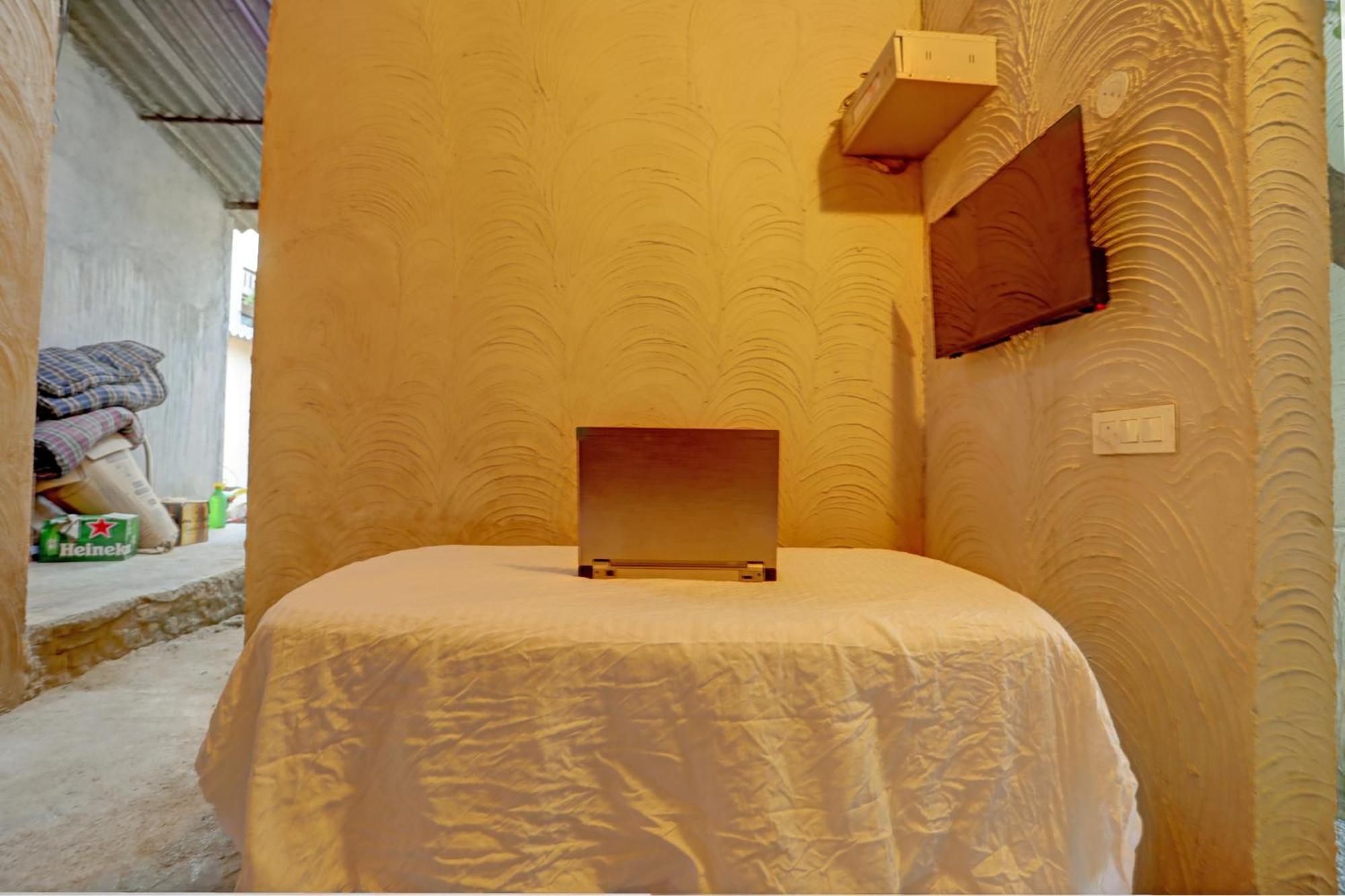 Hotel O The Mud House Bhundsi Buitenkant foto