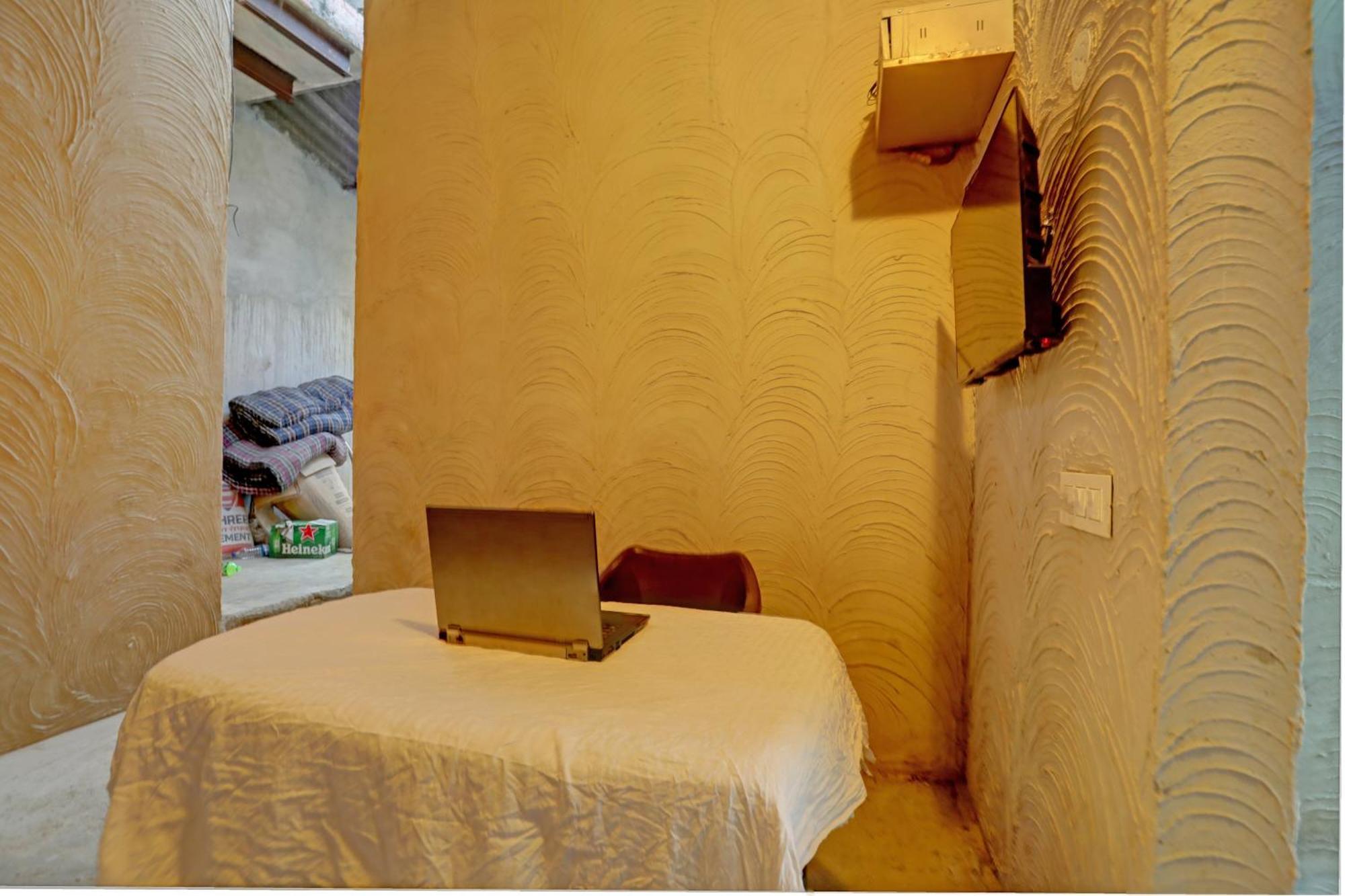 Hotel O The Mud House Bhundsi Buitenkant foto